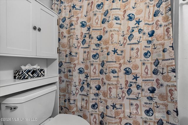 16080 Crestview Drive, Gulfport, MS 39503