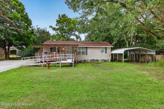 16080 Crestview Drive, Gulfport, MS 39503