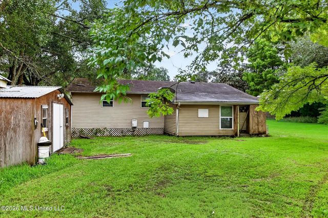 16080 Crestview Drive, Gulfport, MS 39503