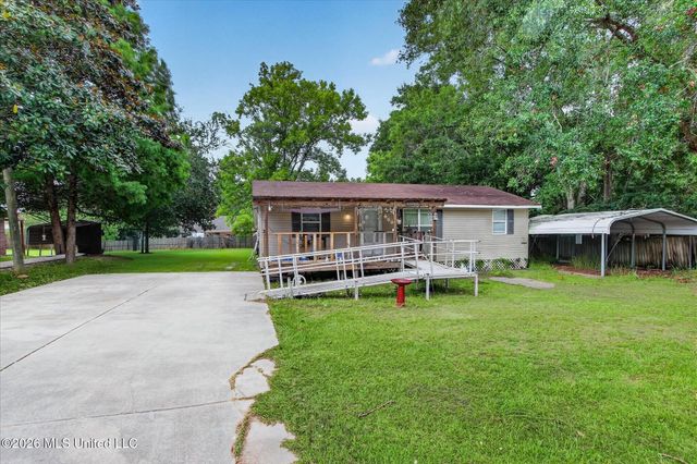 16080 Crestview Drive, Gulfport, MS 39503
