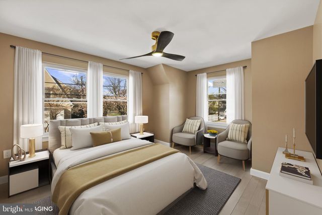 5 BAYSHIP RD, Dundalk, MD 21222