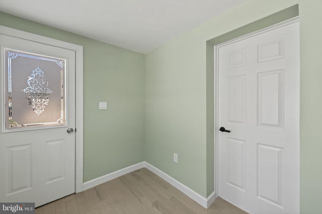 5 BAYSHIP RD, Dundalk, MD 21222