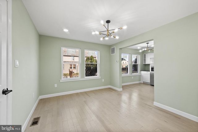 5 BAYSHIP RD, Dundalk, MD 21222