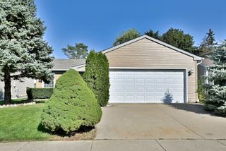 714 N Lakeside Drive, Vernon Hills, IL 60061