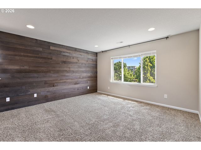 21562 Sw OXFORD Ter, Sherwood, OR 97140