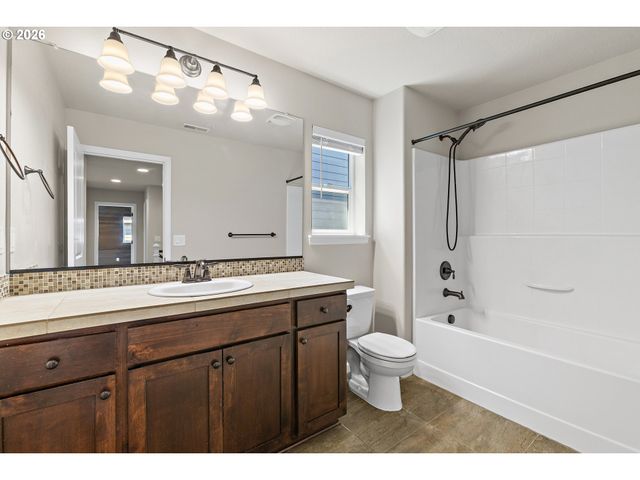 21562 Sw OXFORD Ter, Sherwood, OR 97140