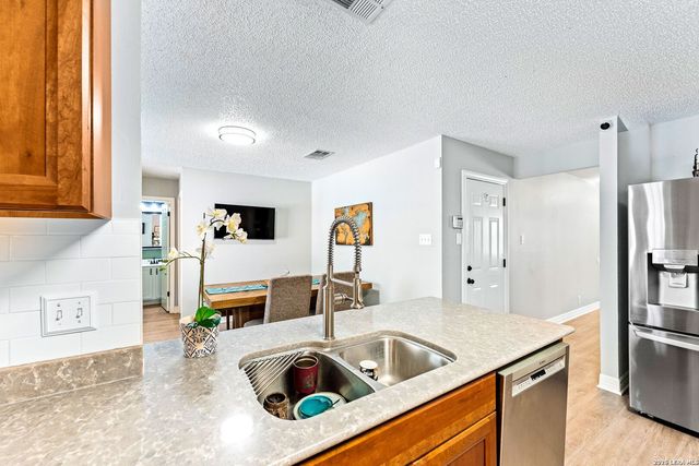 9603 Angora Pass, Helotes, TX 78023