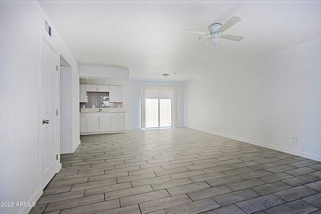 13205 N 21st Place 2, Phoenix, AZ 85022