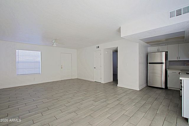 13205 N 21st Place 2, Phoenix, AZ 85022