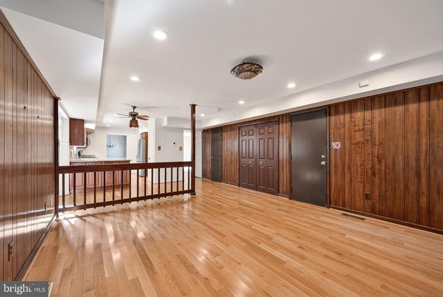 13405 VIRGINIA WILLOW DR, Fairfax, VA 22033