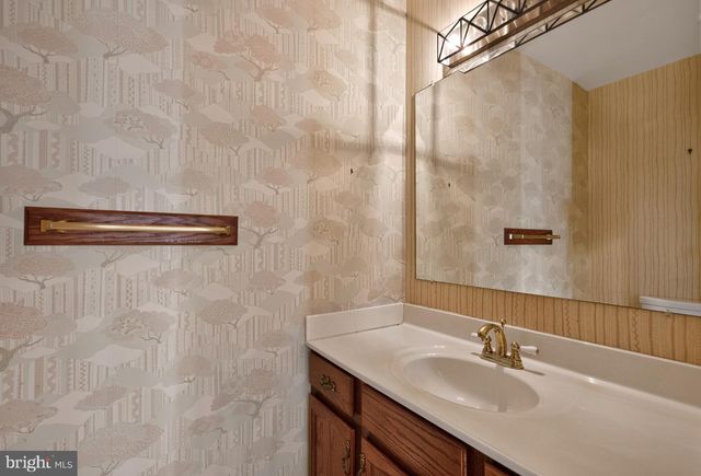 13405 VIRGINIA WILLOW DR, Fairfax, VA 22033