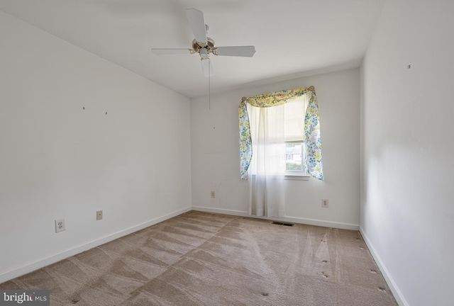 13405 VIRGINIA WILLOW DR, Fairfax, VA 22033
