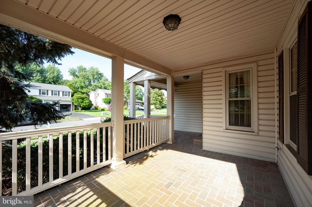 13405 VIRGINIA WILLOW DR, Fairfax, VA 22033