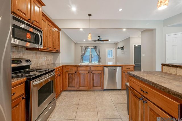 38248 Shelby Dr, Denham Springs, LA 70706