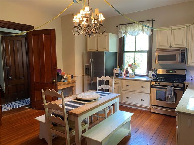 12 Clarke Street, Newport, RI 02840