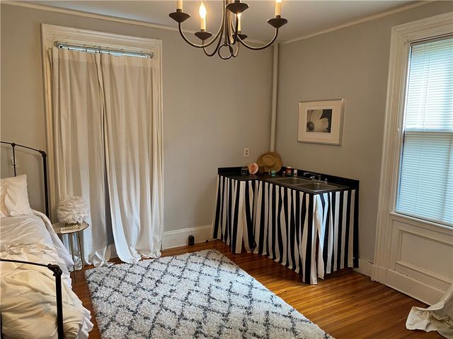12 Clarke Street, Newport, RI 02840