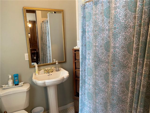 12 Clarke Street, Newport, RI 02840