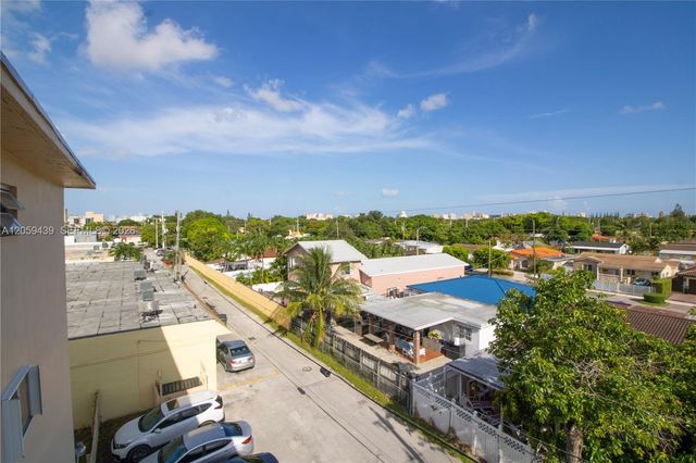 4758 W Flagler St 14, Miami, FL 33134