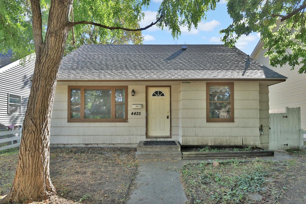 4425 5th Street NE, Columbia Heights, MN 55421