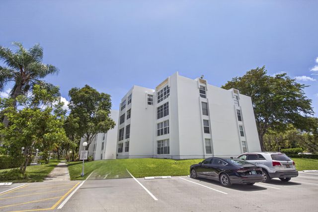 6903 Cypress Road B23, Plantation, FL 33317