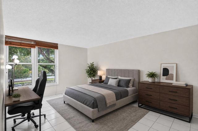 6903 Cypress Road B23, Plantation, FL 33317