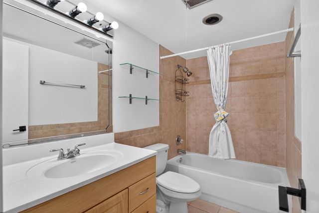 6903 Cypress Road B23, Plantation, FL 33317