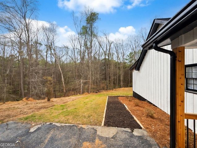 2725 Glendale Drive NE, Conyers, GA 30013