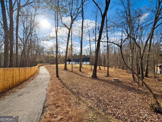 2725 Glendale Drive NE, Conyers, GA 30013