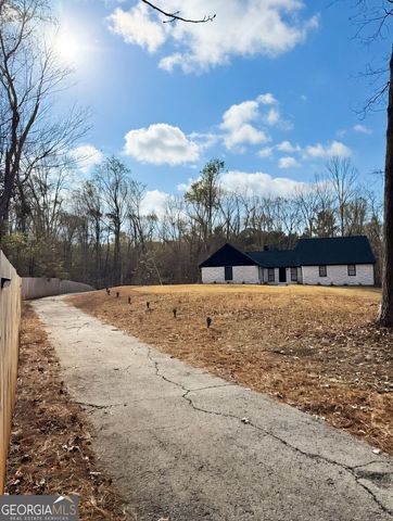 2725 Glendale Drive NE, Conyers, GA 30013