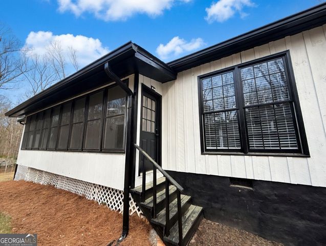 2725 Glendale Drive NE, Conyers, GA 30013