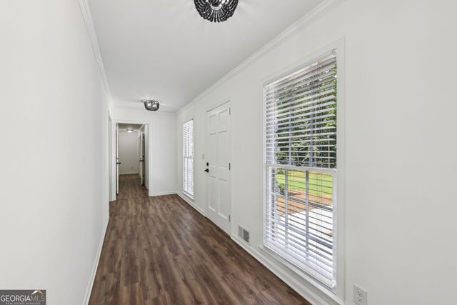 2725 Glendale Drive NE, Conyers, GA 30013