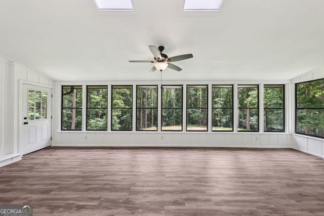 2725 Glendale Drive NE, Conyers, GA 30013