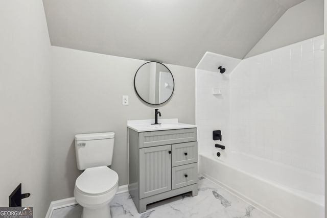 2725 Glendale Drive NE, Conyers, GA 30013