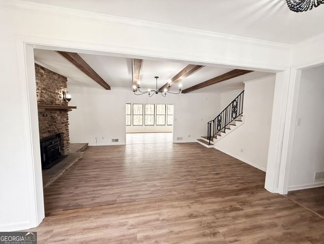 2725 Glendale Drive NE, Conyers, GA 30013