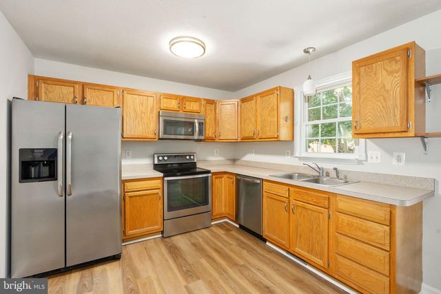 432 CORNWALL DR, Ruther Glen, VA 22546