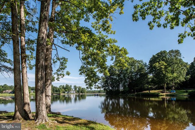 432 CORNWALL DR, Ruther Glen, VA 22546