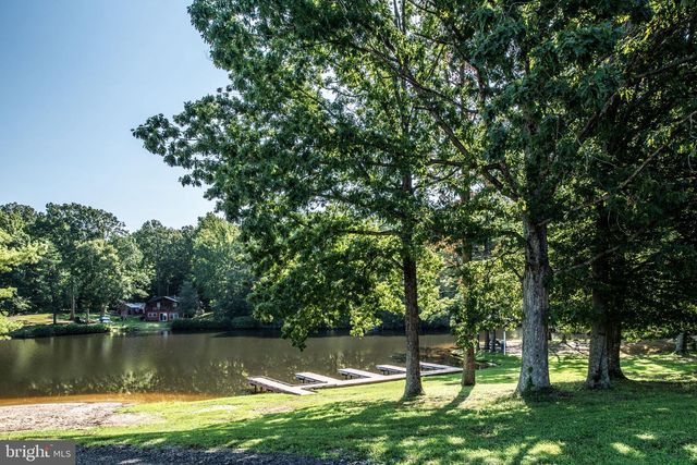 432 CORNWALL DR, Ruther Glen, VA 22546