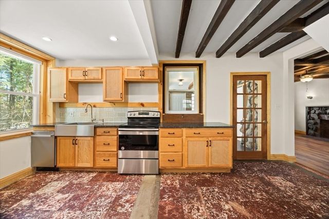 876 Plymouth St, East Bridgewater, MA 02333