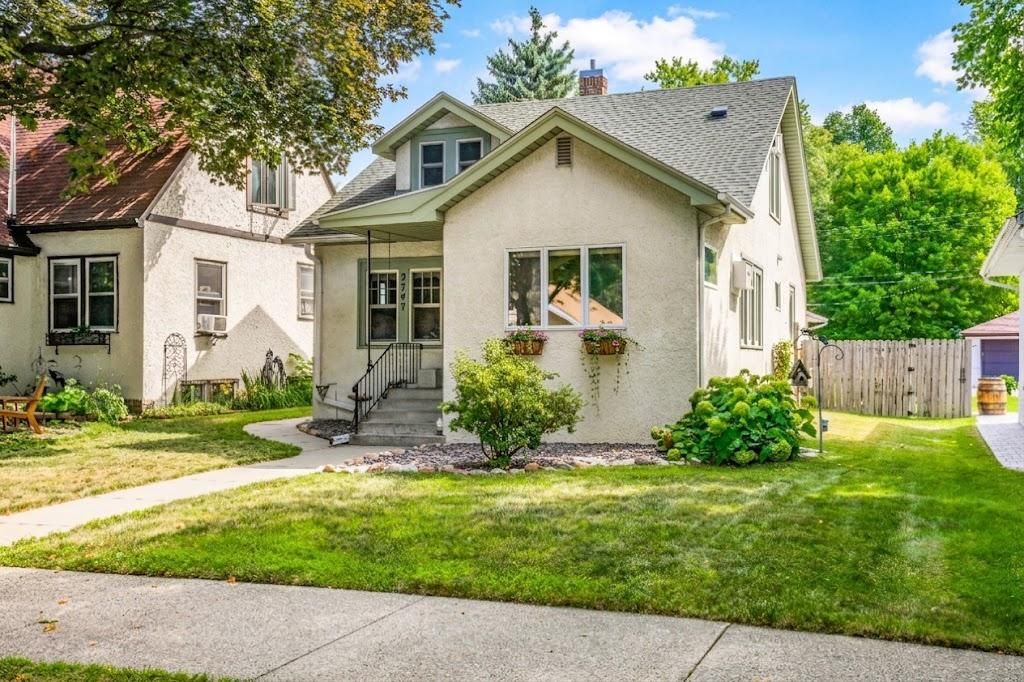 2747 Garfield Street NE, Minneapolis, MN 55418 — photo 2