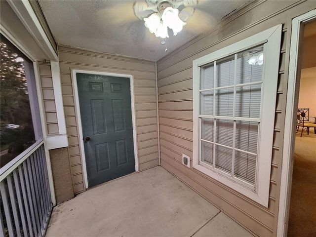 8809 MANOR LOOP 203, Bradenton, FL 34202