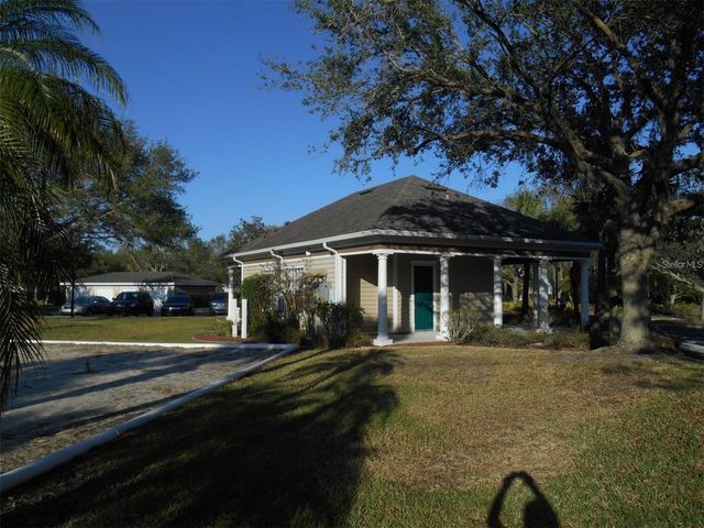 8809 MANOR LOOP 203, Bradenton, FL 34202