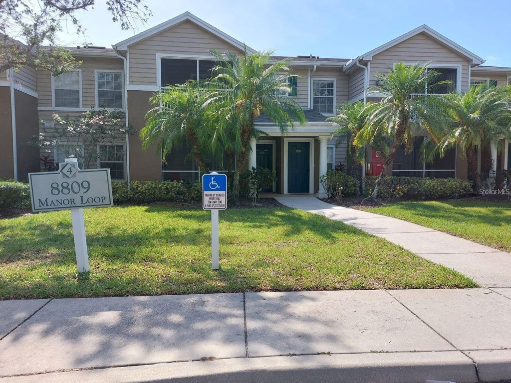 8809 MANOR LOOP 203, Bradenton, FL 34202