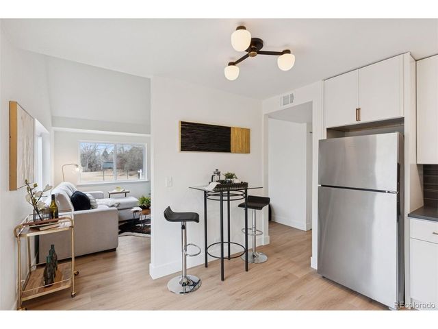 1464 W Lake Ave, Littleton, CO 80120