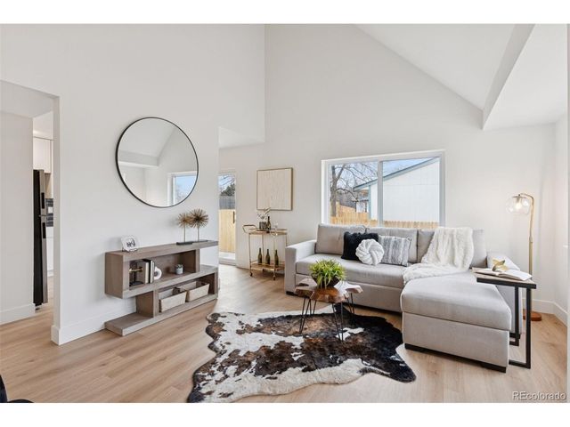 1464 W Lake Ave, Littleton, CO 80120