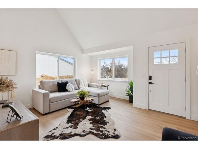 1464 W Lake Ave, Littleton, CO 80120