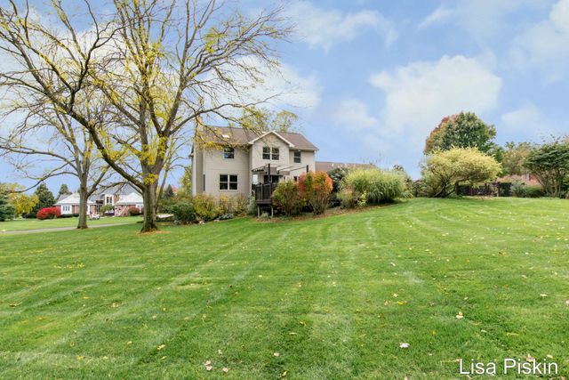 2197 Knollpoint Drive NE, Ada, MI 49301