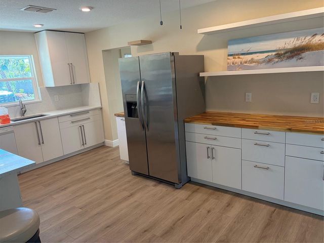 201 PALMETTO ROAD, Nokomis, FL 34275