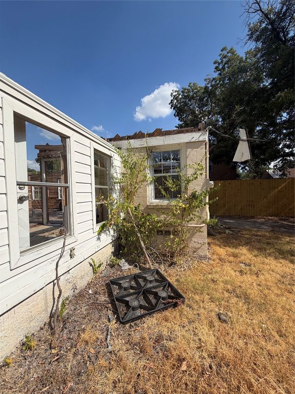 7131 Thurston Drive, Dallas, TX 75235 — photo 4