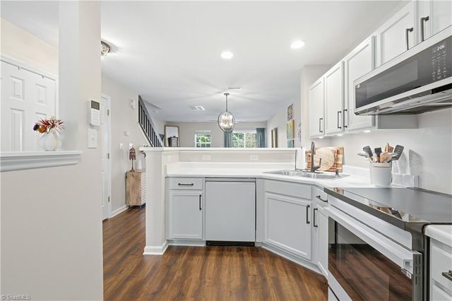102 Tannenbaum Circle, Greensboro, NC 27410