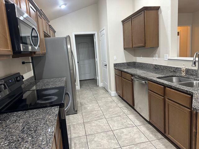 6020 Spahn St, Midland, TX 79707